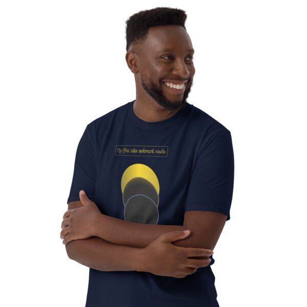 Camiseta unissex com mangas curtas |  THEIA | Sol, Theia e Terra "No fim não sobrará nada" - Imagem 3